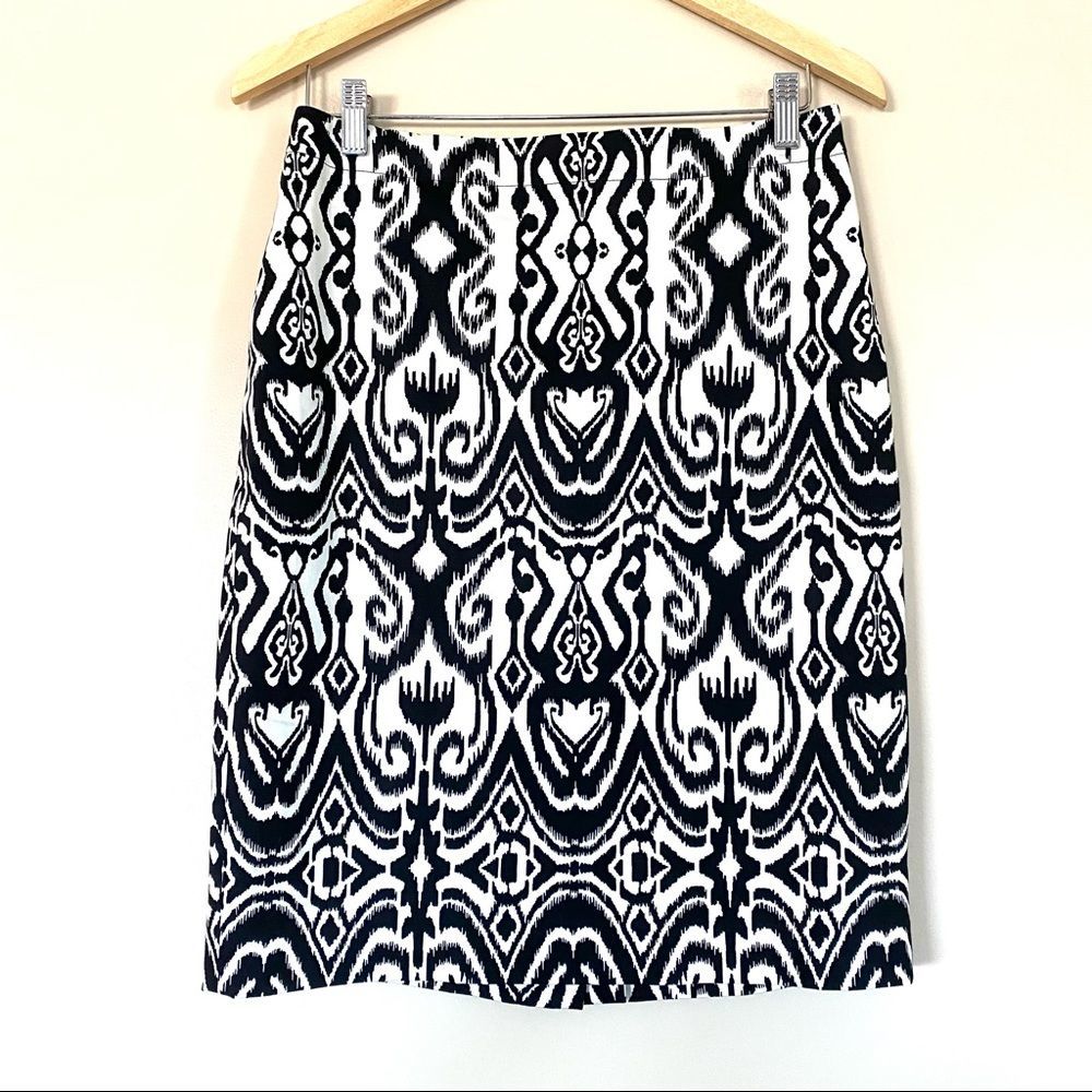 Jones New York Stretch Black & Cream Pattern Pencil Skirt Size 4 Brand New